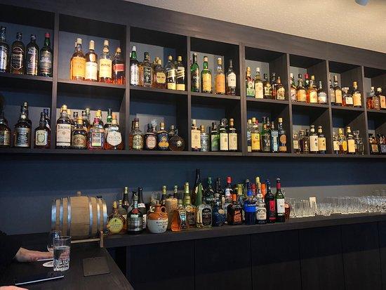 Osake no Bijutsukan Poplar Hakata Ekimae